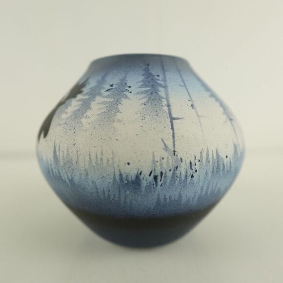 Cedar Mesa Pottery Vase Hand Painted Depicts Elk Walking in Forest Signed - Picture 2 of 6